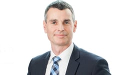 First National CEO Ellis announces plans to retire